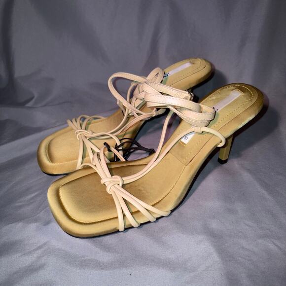 Zara Butter Yellow Strappy Lace-Up Square Toe Heels Size 6.5 NWT - Picture 1 of 7